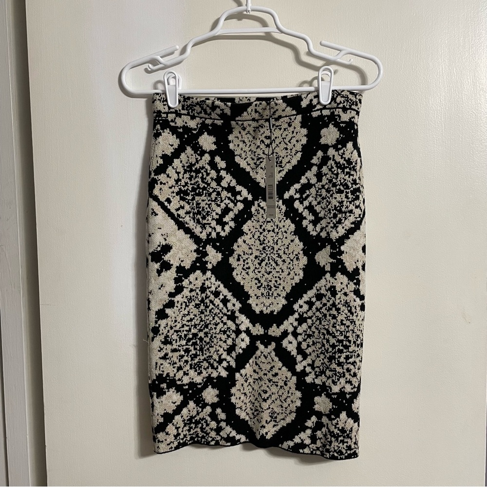 NWT Tahari Pencil Skirt
